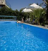 Hotell Happy Days Paralia Kourna