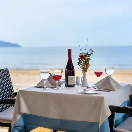Happy Days Hotell Paralia Kourna